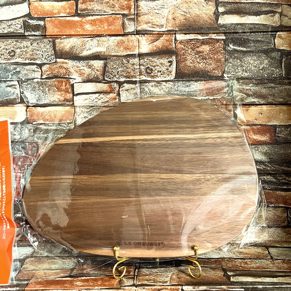 Le Creuset Wood Cutting Board
